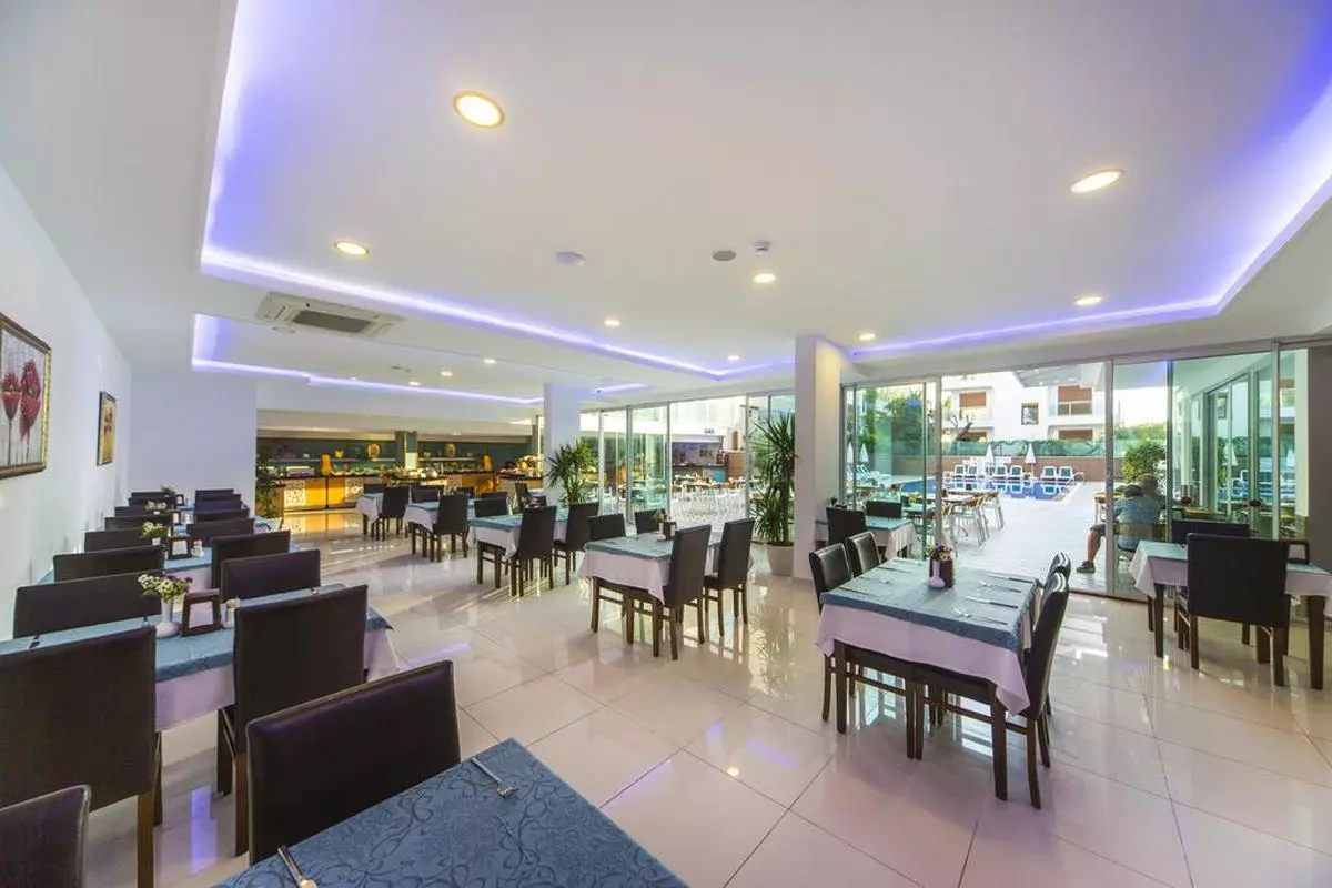 Kleopatra Atlas Hotel restaurant (Copy).jpg